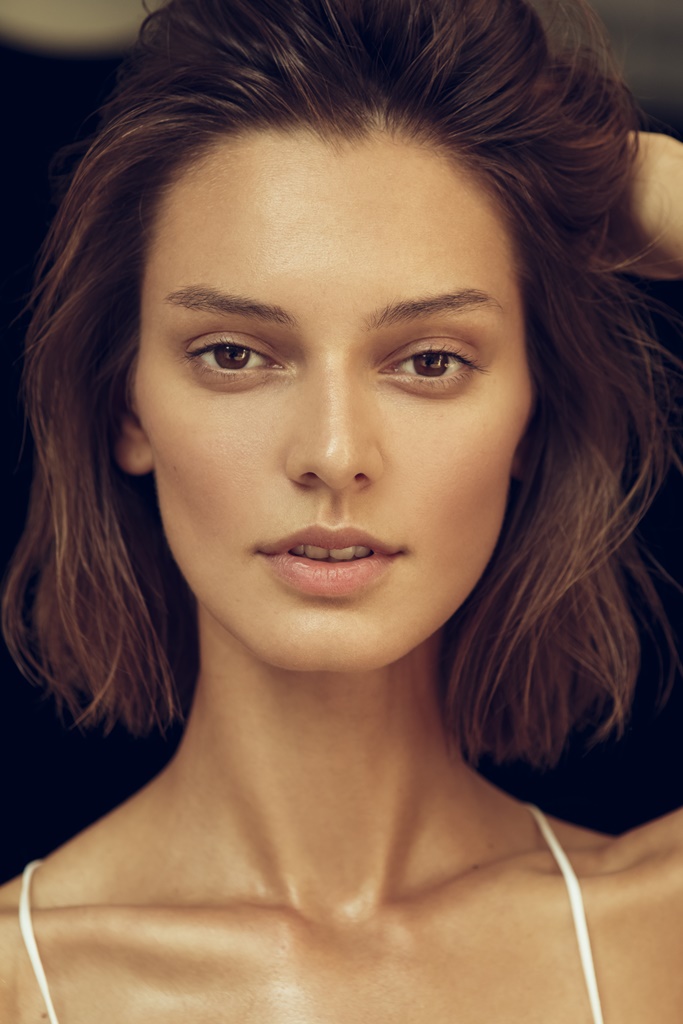 MATERIALS_2017/MODELING/MODELKI/SPOSOBY MODELEK MLODY WYGLAD/klaudia zdanowicz 290.jpg